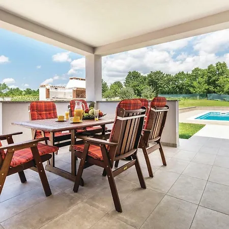 Luxury Cherry In Natural Park Villa